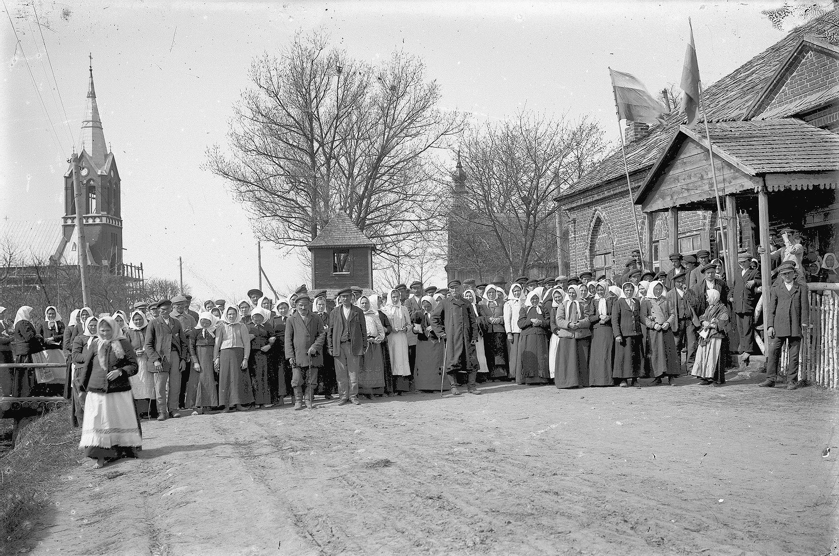 Fotografas, stalius, vyndarys, aludaris ir kitų amatų meistras Vincas Firinauskas paliko įspūdingą fotopalikimą, tapusį muziejine vertybe. Panevėžio kraštotyros muziejaus fondų nuotr.