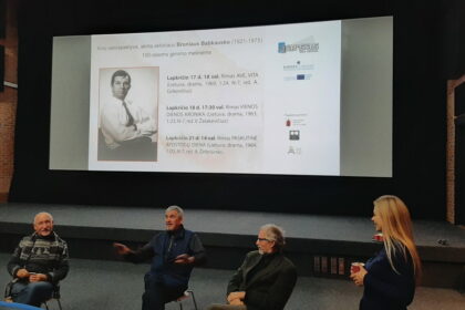 Trys praėjusios savaitės dienos kino centre „Garsas“ paskirtos talentingo, įdomaus, savito, bet ką suvaidinti galėjusio Panevėžyje gyvenusio aktoriaus Broniaus Babkausko 100-mečiui.