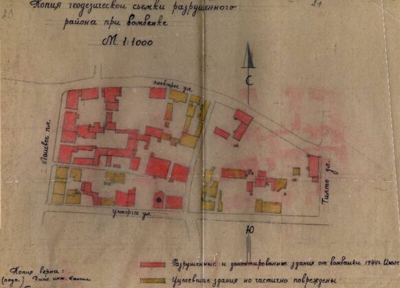 Per Antrąjį pasaulinį karą nuo bombardavimo nukentėjusio Panevėžio kvartalo, kuriame buvo Sinagogų aikštė, schema. ŠIAULIŲ REGIONINIO VALSTYBĖS ARCHYVO PANEVĖŽIO FILIALO FONDŲ nuotr.