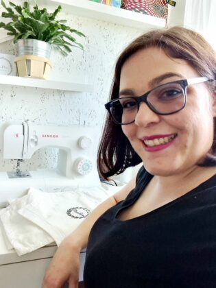 Medikai – ne tik darboholikai, bet ir labai visapusiškos bei kūrybingos asmenybės. To pavyzdys E. Lanzbergaitė-Manuilova, nerianti unikalias rankines ir netgi sukūrusi originalią savo gaminių liniją. Asmeninio archyvo nuotr.