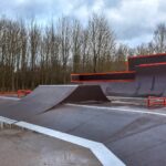 Į Panevėžio pašonėje esančiame Velžyje įrengtą modernią ekstremalaus sporto aikštelę iki šiol pavydžiai žvelgę miesto riedutininkai ir dviračių virtuozai greitai ims rinktis Parko gatvėje.