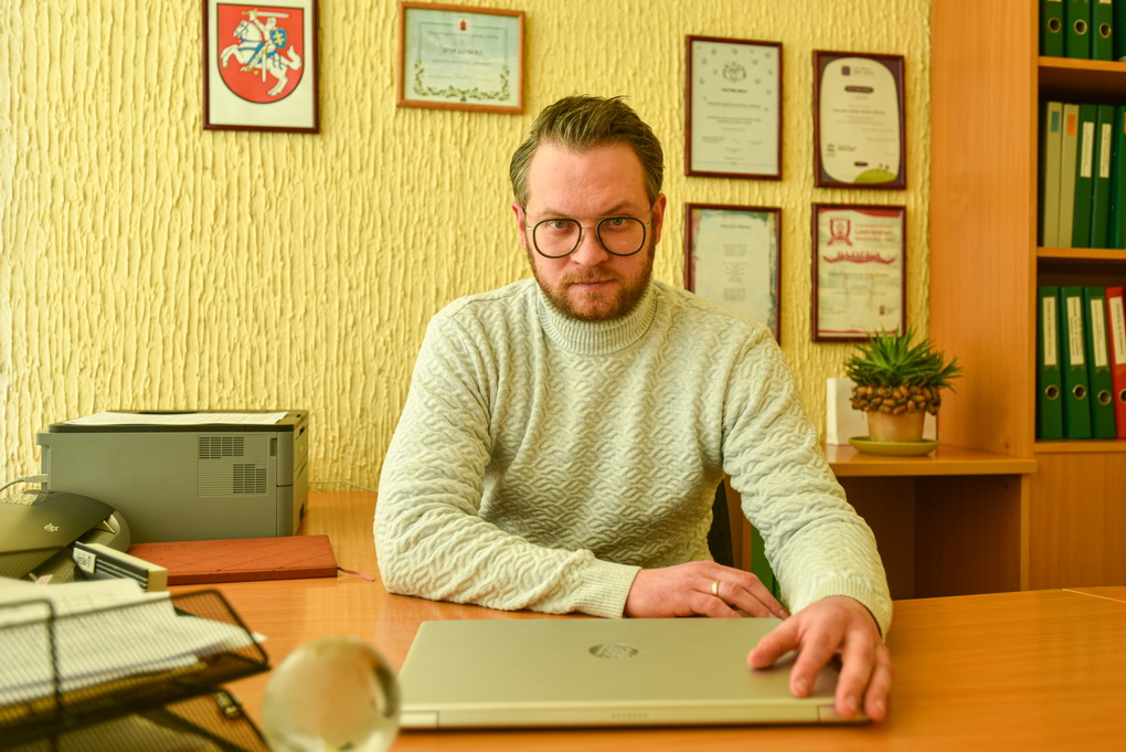 Justo Petrulio nuomone, Lietuvos švietime likę dar daug beprasmių stereotipų, kuriuos laikas pradanginti. Viena tokių nerašytų taisyklių, kad lopšelyje-darželyje su vaikais dirba moterys. P. ŽIDONIO nuotr.