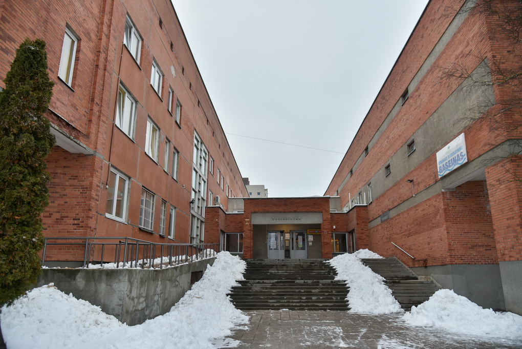 Su darbuotojų trūkumo problema susiduriančiam verslui tenka atremti dar vieną iššūkį – išduodamų nedarbingumo pažymėjimų padaugėjo net 60 procentų. P. ŽIDONIO nuotr.