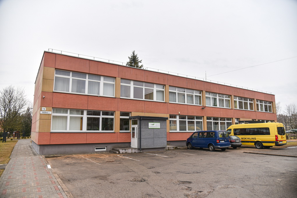 Panevėžio kurčiųjų ir neprigirdinčiųjų pagrindinė mokykla. P. ŽIDONIO nuotr