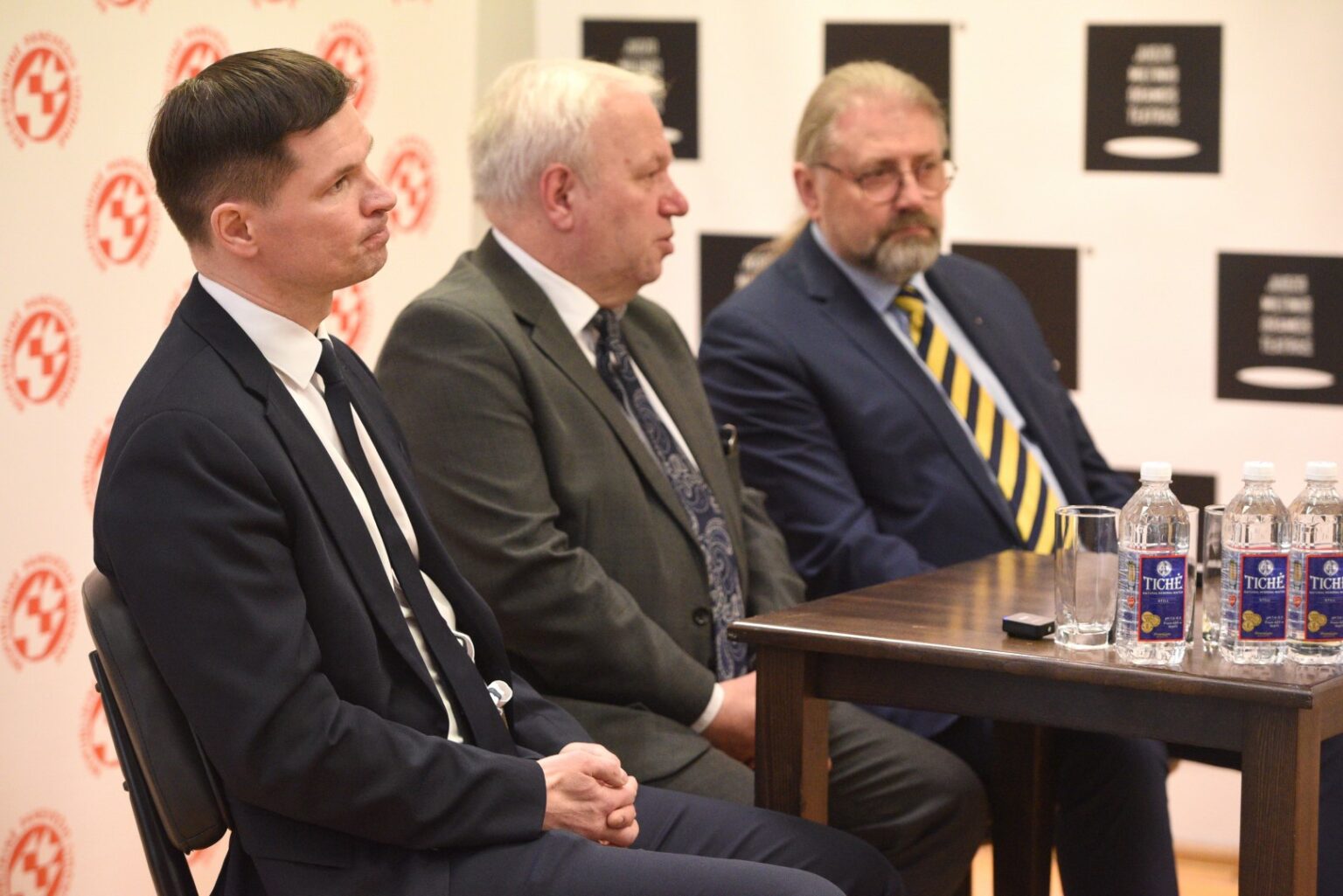 Jau tapo tradicija, kad balandžio 27-ąją Lietuvoje minima Medicinos darbuotojų diena.