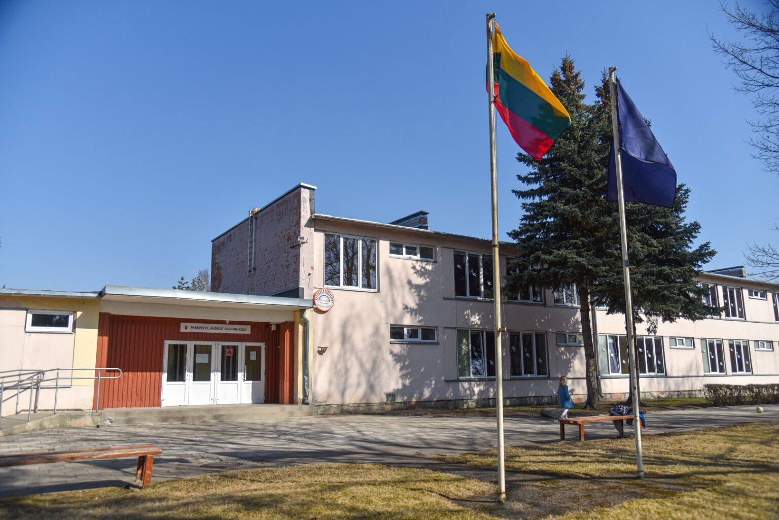 Panevėžio „Aušros“ progimnazijoje jau dvi savaites veikiančiame karo pabėgėlių iš Ukrainos registracijos centre šurmulio mažai.