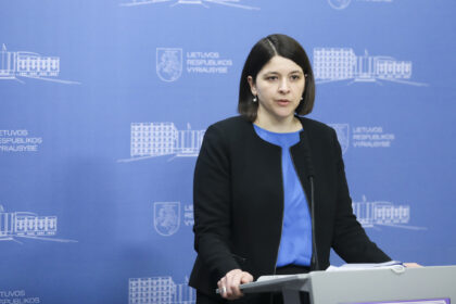 Finansų ministrė Gintarė Skaistė mano, kad, prasidėjus karui Ukrainoje, dar labiau kylanti infliacija turėtų pradėti mažėti antroje metų pusėje.