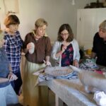 Nulipdyti iš molio pasaką – tokia užduotis teko kūrybingoms, darbščių rankų ir lakios fantazijos šeimininkėms, keramikėms, susirinkusioms į šiųmetį tarptautinį keramikos simpoziumą Ramygaloje.