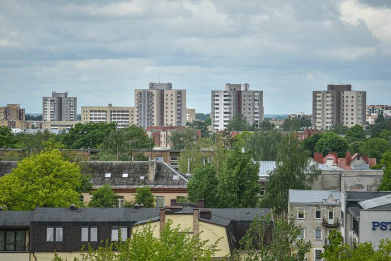 Eltos užsakymu atlikta reprezentatyvi apklausa rodo, kad 22 proc. šalies gyventojų mano, jog reikalai Lietuvoje pastaruoju metu iš esmės krypsta į gerąją pusę.