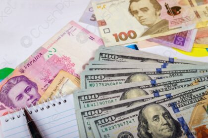 Dėl Rusijos sukelto karo padarinių Ukrainos centrinis bankas 25 proc. devalvavo nacionalinę valiutą griviną JAV dolerio atžvilgiu, praneša agentūra „Reuters“.