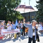 Pasaulinę fotografijos dieną Panevėžio fotografai kasmet pamini iškilminga eisena miesto centrinėje aikštėje. G. KARTANO nuotr.