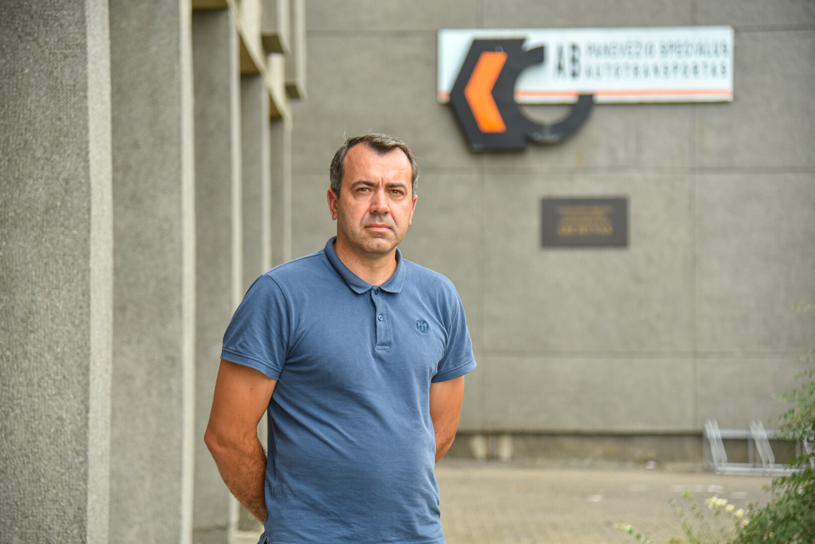 Pasak Sigito Vainausko, mieste pilna dulkių ir dėl vykdomų statybų, remontų, ir dėl priemiesčio laukuose dūzgiančių kombainų bei traktorių. P. ŽIDONIO nuotr. 