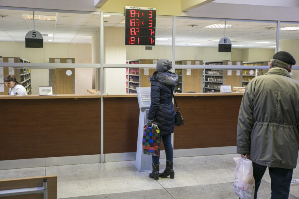 Beveik pusė Lietuvos valstybinių sveikatos įstaigų pacientų teigia per pastaruosius dvejus metus papildomai oficialiai susimokėję už medicinos paslaugas.