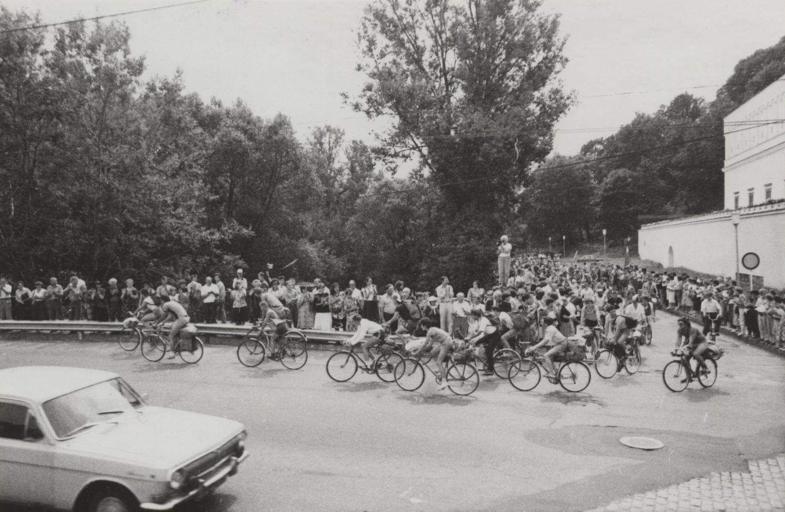 „Žemynos“ klubo organizuotas dviračių žygis „Lietuva – mano namai“. 1988 metų liepos 20-oji. LNM (Raimondo Urbakavičiaus) nuotr.