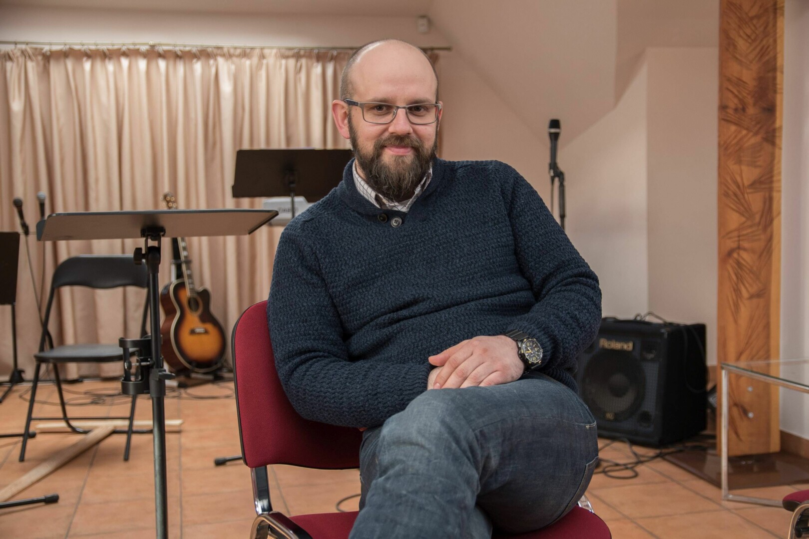 Pasak Ramūno Juknos, per paskutinę „Maisto banko“ akciją surinkta parama produktais išdalinta daugiausia šeimų per visus „Vilties arkos“ gyvavimo metus. Kai kuriose jų situacija itin sunki. „SEKUNDĖS“ nuotr. 