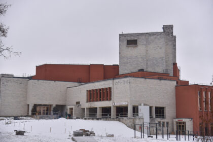 Po daugiau nei porą metų trukusios pandemijos panevėžiečiai šįmet šluote šluoja bilietus į naujamečius renginius miesto kultūros įstaigose.