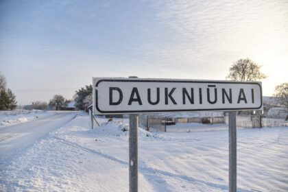 Net kelių Panevėžio rajono kaimų – Daukniūnų, Spirakių, Senųjų Berčiūnų, taip pat aplinkinių sodininkų bendrijų žmonės sukilo prieš jų panosėje pradėtą rausti, kaip jie vadina, srutų talpyklą.