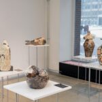 Sudėtinga technika ir iškalbingos temos gvildenamos trijų keramikių Panevėžyje surengtoje parodoje, užkoduotoje pavadinimu „Apie“.