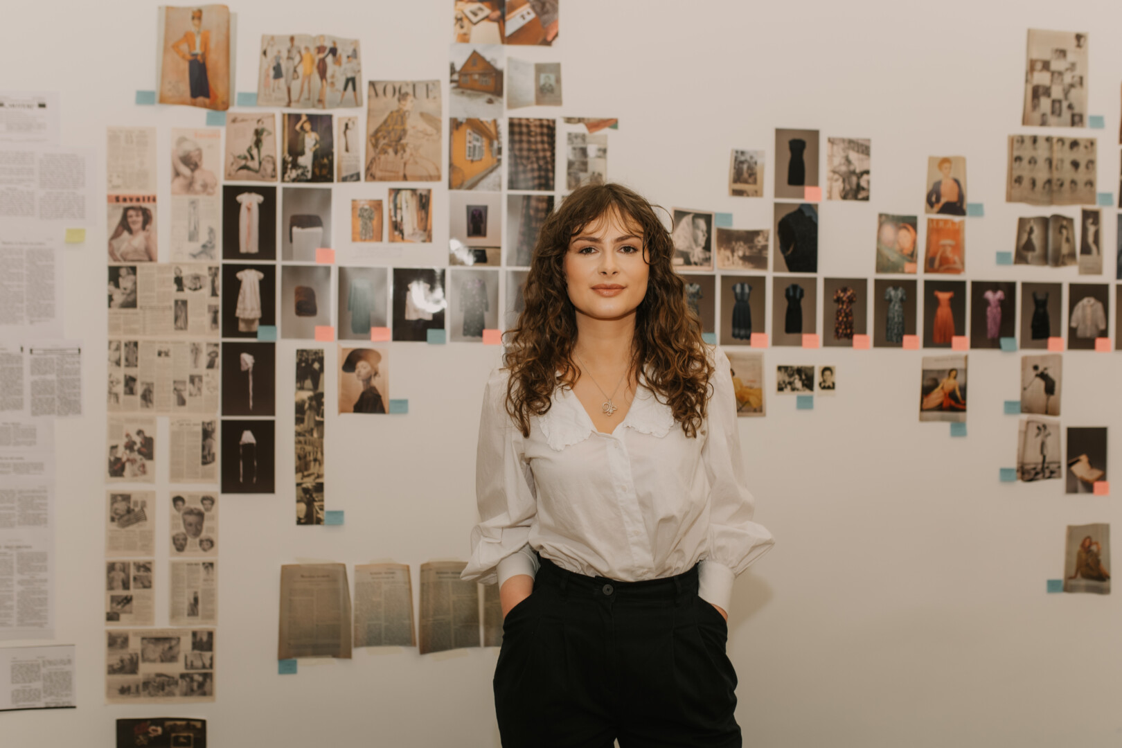 Panevėžietė Ieva Baltrėnaitė į drabužius žvelgiančią ne per mados, o istorijų, kurias pasakoja apranga, prizmę. AUGUSTĖS SMAILYTĖS nuotr.