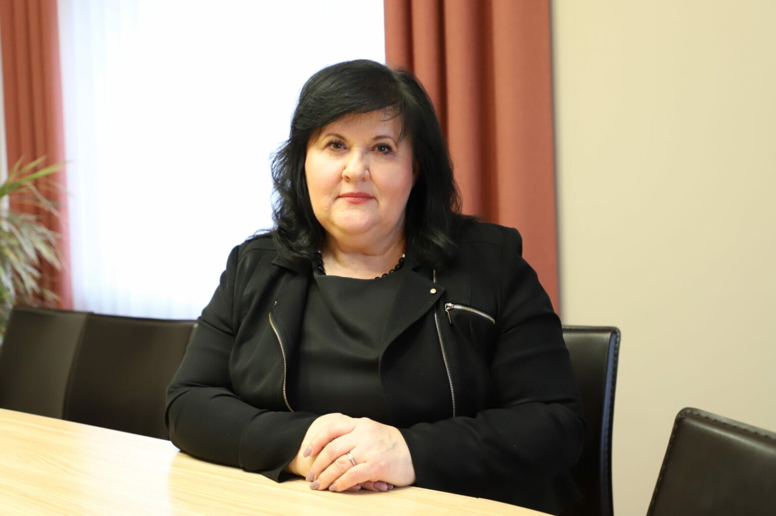 Nuo eitų Panevėžio palaikomojo gydymo ir slaugos ligoninės vadovės pareigų nušalinta Violeta Grigienė šiuo metu darbuojasi gydytoja Pasvalyje. „SEKUNDĖS“ nuotr.