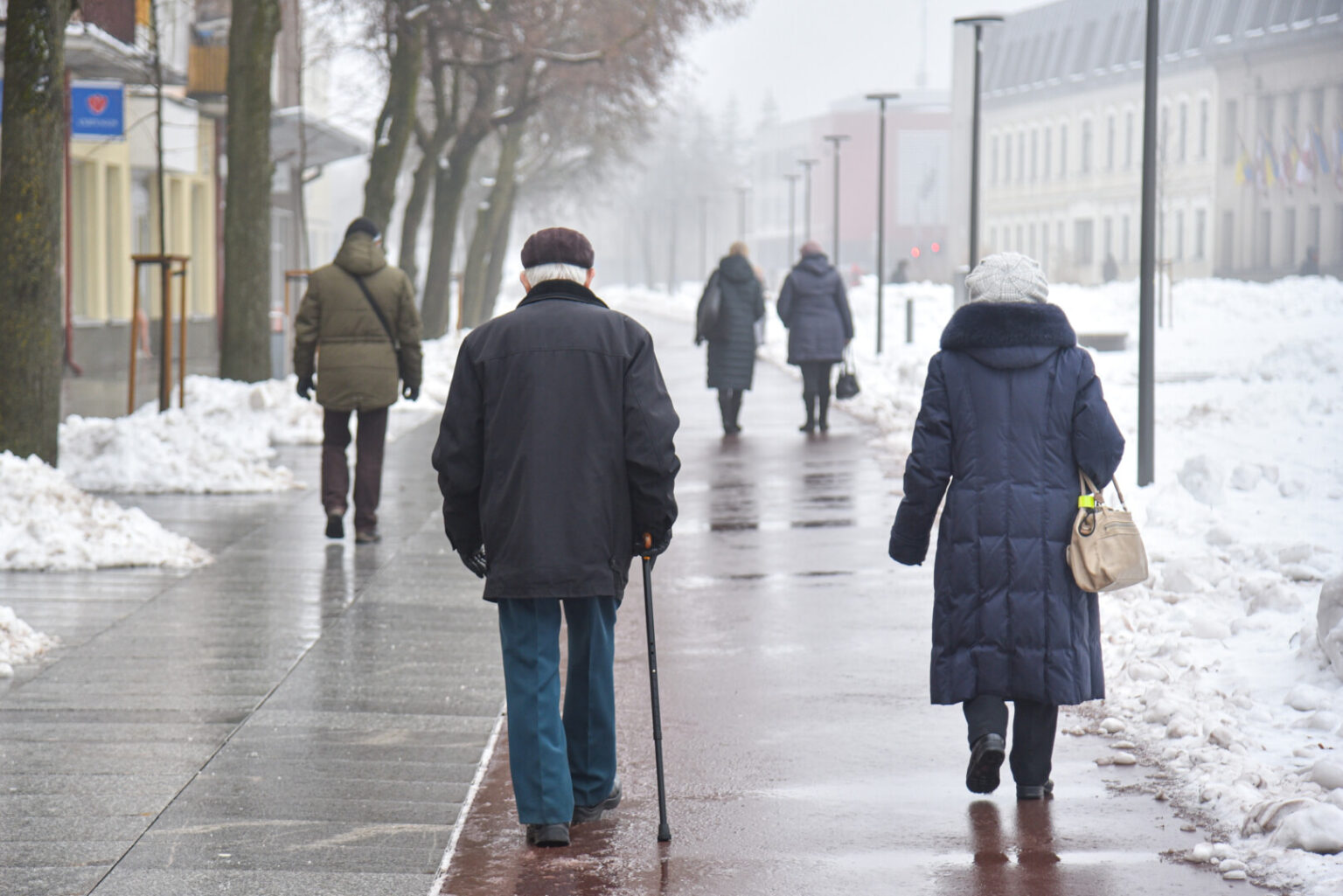 2025 metais Lietuvoje toliau ilgėja senatvės pensijos amžius ir būtinasis stažas pensijai gauti.
