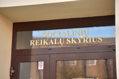 Panevėžio savivaldybės sumanymas, kaip padaryti, kad finansinė pagalba neįgaliesiems ar sunkiems ligoniams pasiektų tikrai tuos, kuriems ji reikalinga, sukėlė tikrą audrą.