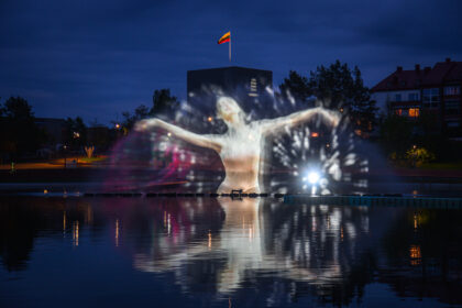 Sinoptikams prognozuojant gražius orus, jau šią savaitę Panevėžio širdyje, Laisvės aikštėje, sušniokš fontanas. O kitą numatoma įjungti ir dar du.