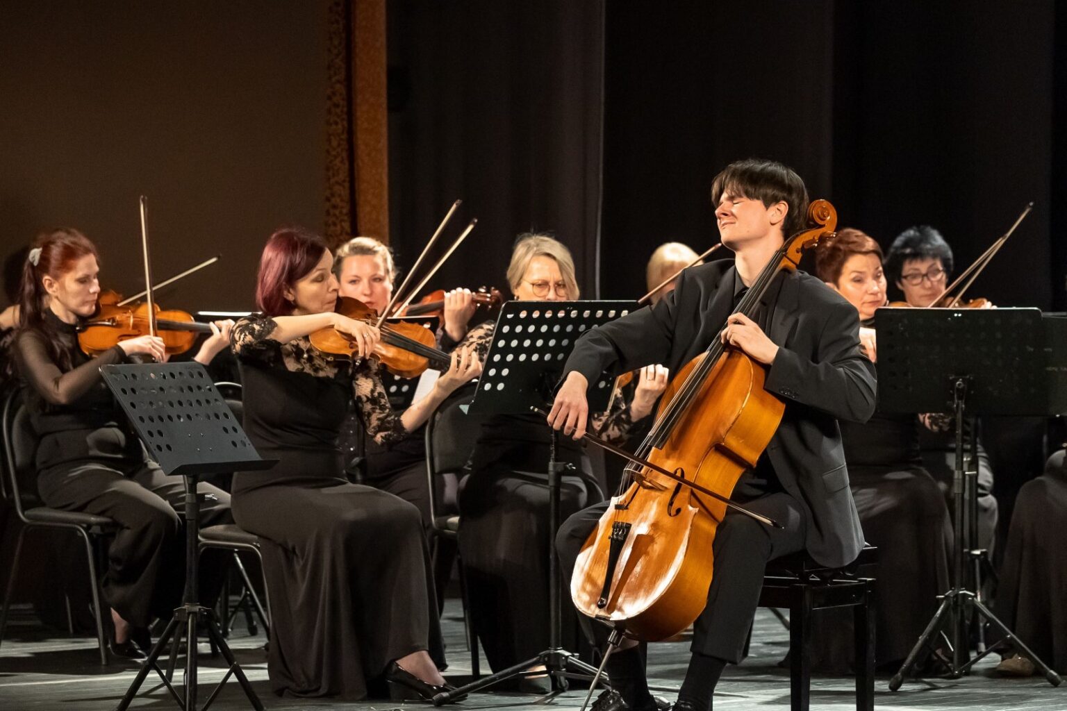 Minint Tarptautinę vaikų gynimo dieną, Panevėžio muzikinis teatras, bendradarbiaudamas su Panevėžio muzikos mokykla ir Panevėžio Vytauto Mikalausko menų gimnazija, rengia festivalį „Už muziką ir vaikystę“. Jame profesionalūs muzikantai taps jaunųjų talentų mentoriais, dalinsis patirtimi su pradedančiaisiais muzikantais ir skatins profesinį jų augimą.