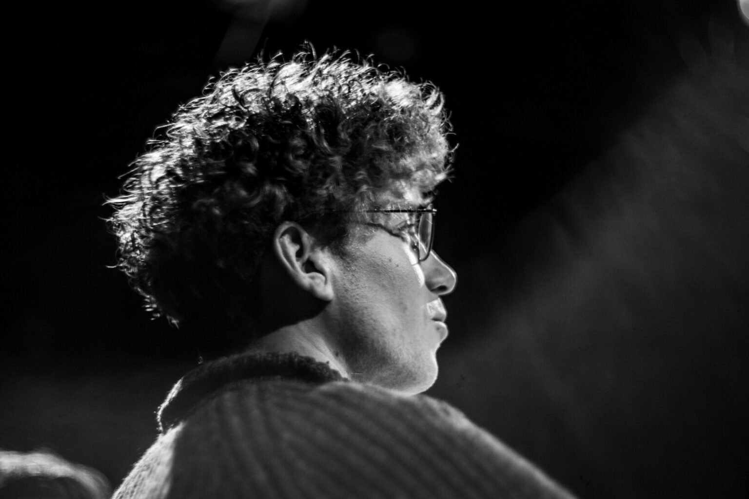 Juozo Miltinio dramos teatro scenoje – režisieriaus Jono Kuprevičiaus premjera „Camino Real“. Pagal vieną mįslingiausių Tenesio Viljamso pjesių sukurtas spektaklis didžiojoje scenoje apgyvendins dažnam žiūrovui puikiai pažįstamus istorijos bei literatūros veikėjus: Don Kichotą, Sančą Pansą, Kazanovą bei daugybę kitų.