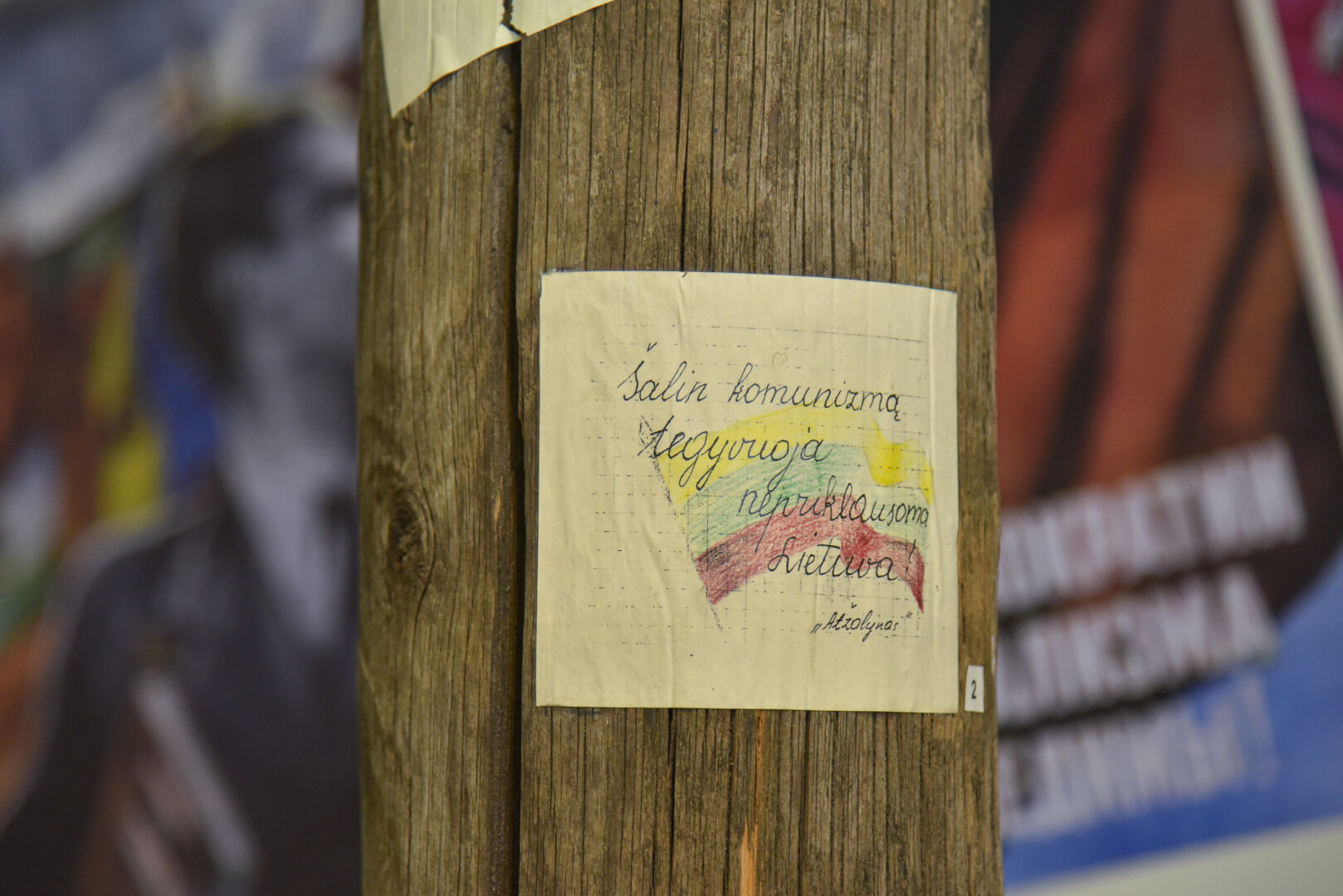 Išlikę pogrindinės jaunimo organizacijos „Atžalynas“ atsišaukimai dabar saugomi Panevėžio kraštotyros muziejaus Pasipriešinimo sovietinei okupacijai ir Sąjūdžio ekspozicijoje. P. ŽIDONIO nuotr.