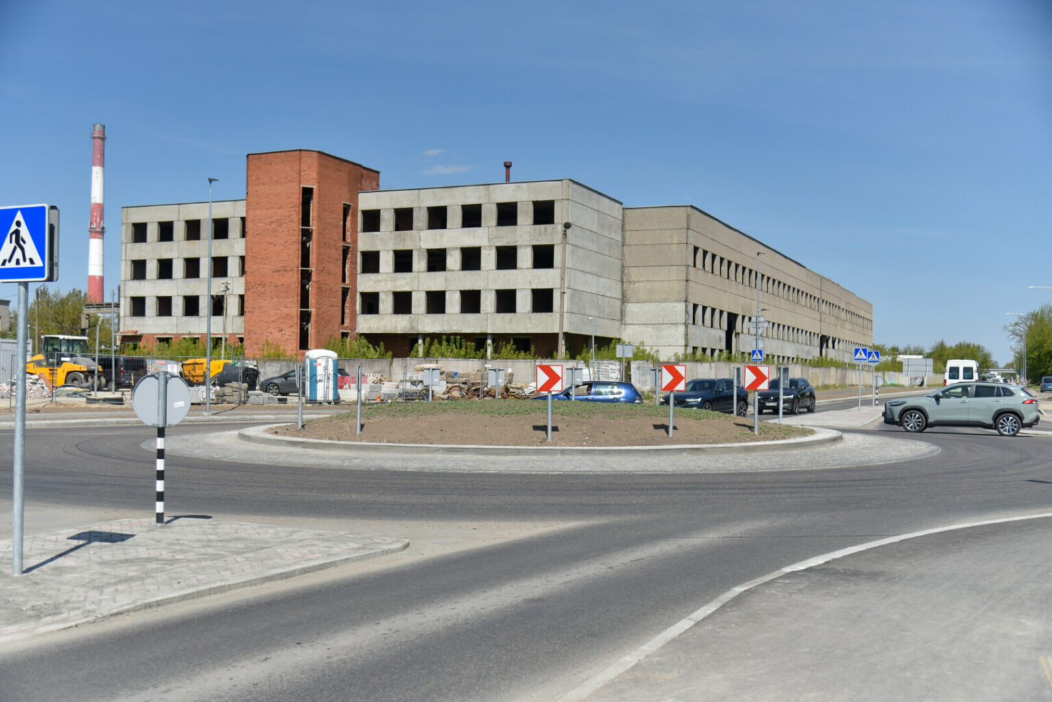 Dviejų Panevėžio sankryžų remontas sparčiai stumiasi link pabaigos –  Senamiesčio, S. Kerbedžio bei Tinklų gatvių žiedinės sankryžos atidarymas numatytas dar gegužę.