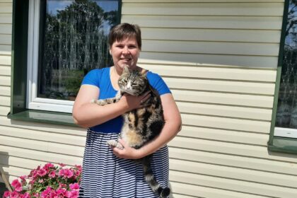 Iš Rusijos užpultos Ukrainos į Panevėžio rajoną su dviem vaikais atbėgusi ir Upytės pašonėje esančioje Tarnagaloje apsistojusi inžinierė Olena Horoshkina gyvena didžiuliu gimtinės ilgesiu.