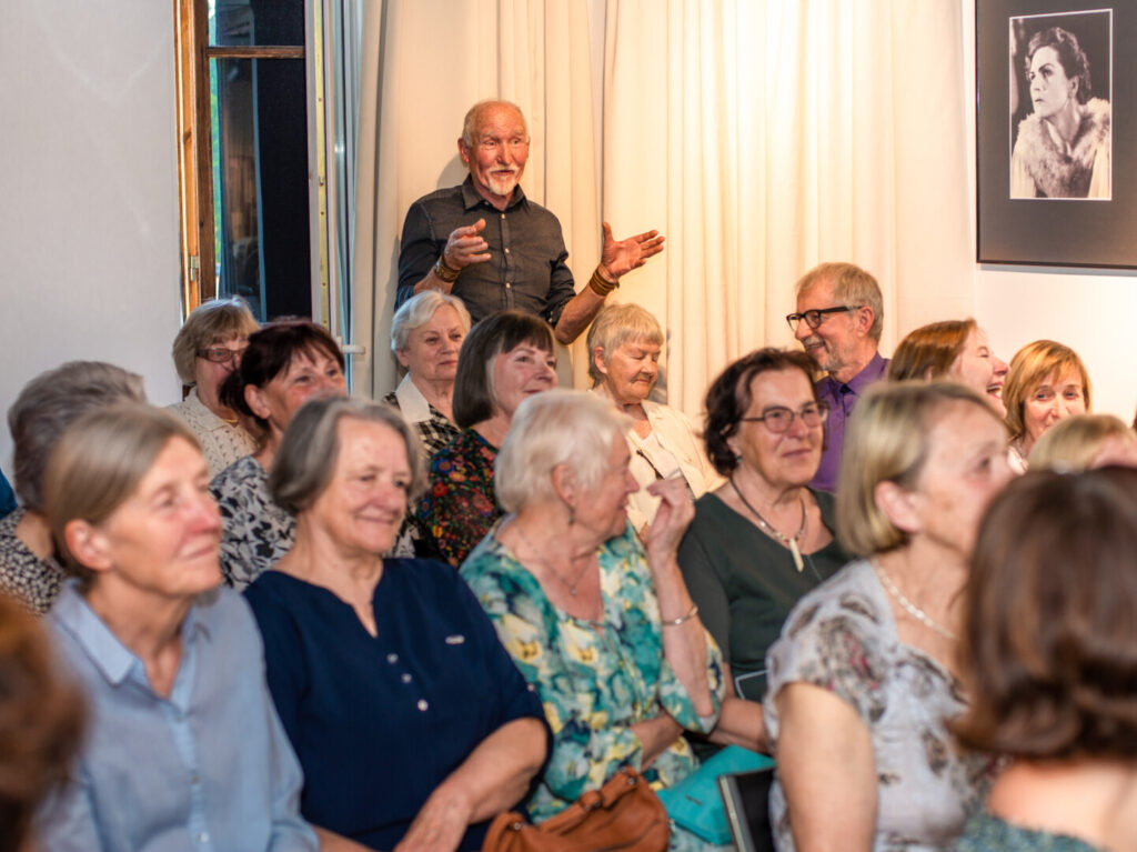 Juozo Miltinio dramos teatro aktorė Eugenija Šulgaitė prieš šimtą metų gimė gegužės 14-ąją, tačiau dokumentuose jos gimimo data įrašyta birželio 4-oji.