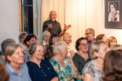 Juozo Miltinio dramos teatro aktorė Eugenija Šulgaitė prieš šimtą metų gimė gegužės 14-ąją, tačiau dokumentuose jos gimimo data įrašyta birželio 4-oji.