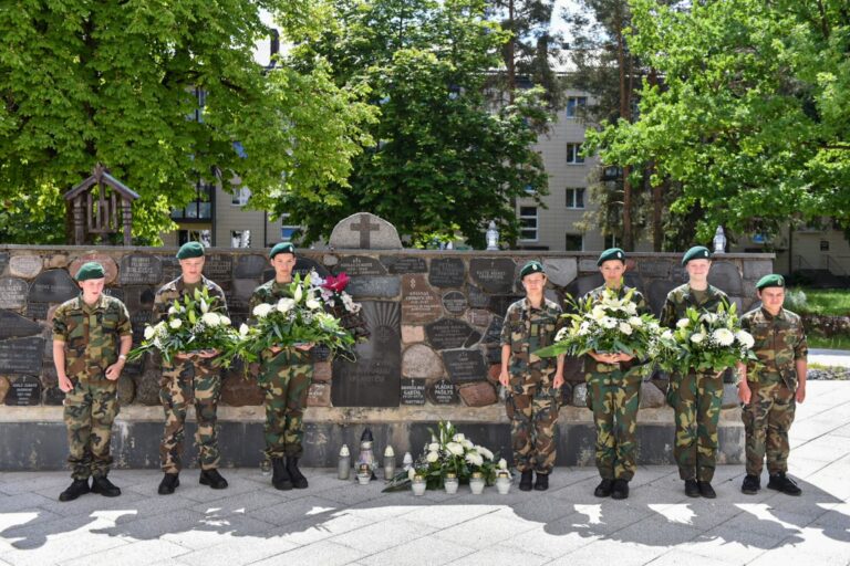 Panevėžys drauge su visa Lietuva mini Gedulo ir vilties dieną.