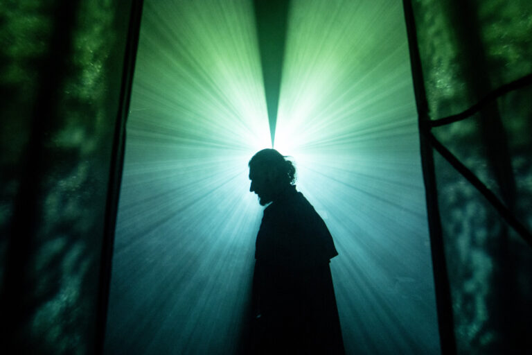 Visuomenę sukrėtė netektis teatro pasaulyje. Juozo Miltinio dramos teatras šeštadienį pranešė apie aktoriaus Jono Čepulio mirtį. Menininkui vos prieš keletą dienų suėjo 36-eri.