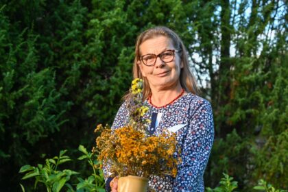 Vidos Bernadišienės namai, kasdienybė, o ir visas gyvenimas pripildyti spalvų. Tokį jį, kupiną įvykių, malonių patirčių bei kūrybos, moteris susikūrė pati.