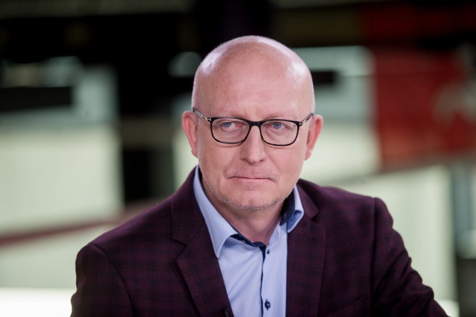 Visuomenės nuomone, pirmoje pozicijoje šiemet, kaip ir pernai, lyderiauja šou verslo atstovas Arūnas Valinskas. Šios pozicijos visuomenės reitinge jis neapleidžia jau ketvirtus metus iš eilės.