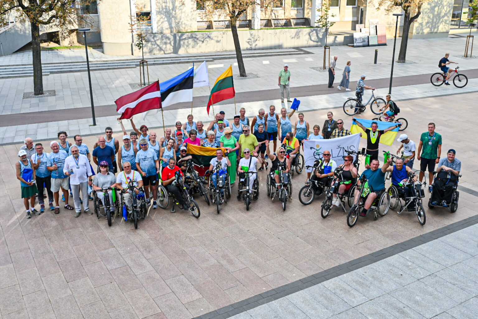 Baltijos kelias – vienas iš svarbiausių istorinių įvykių: 1989 metų rugpjūčio 23 dieną, du milijonai rankomis susikibusių žmonių 650 km ilgio gyvąja grandine sujungė Baltijos šalių sostines Vilnių, Rygą ir Taliną.