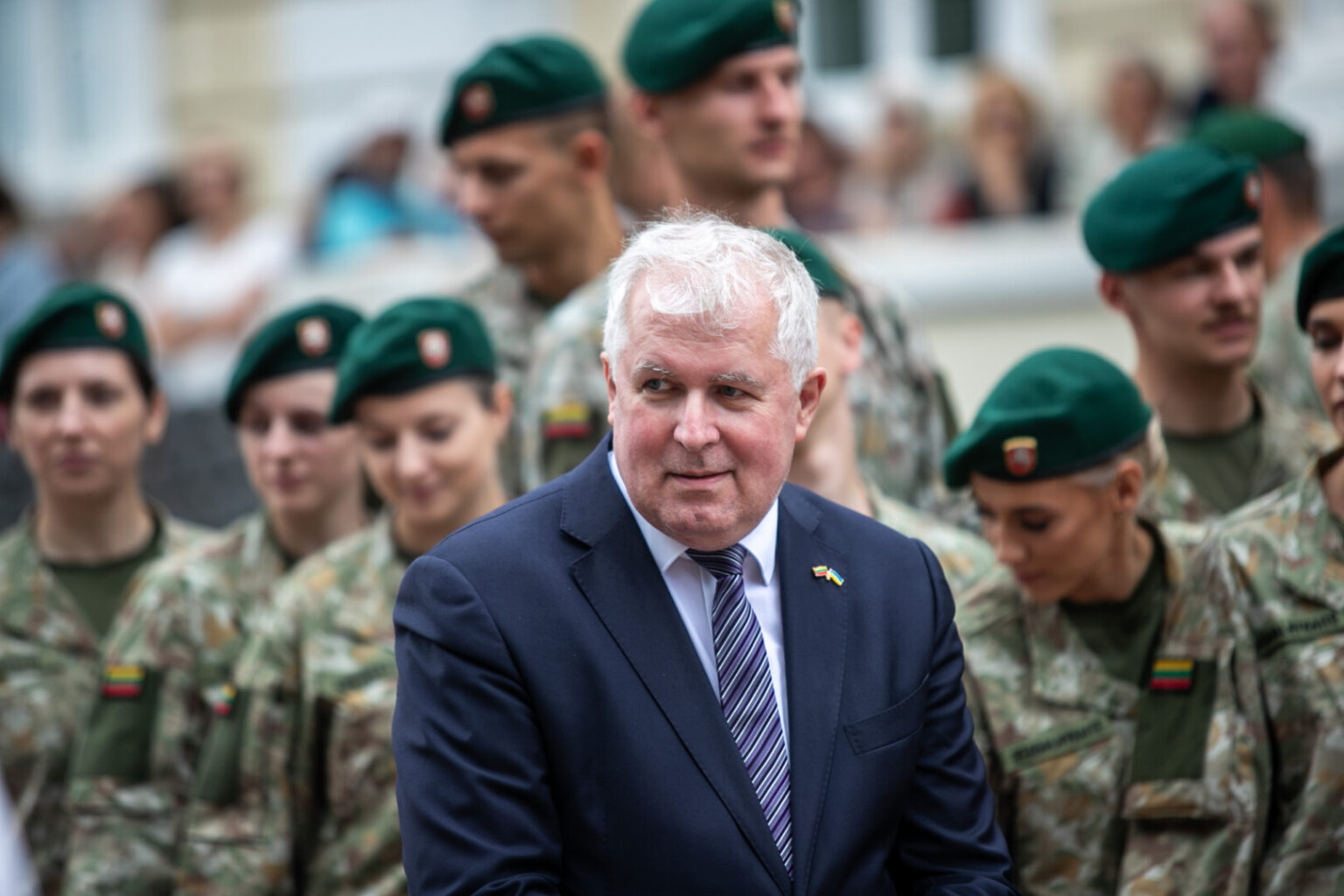 Pasitvirtinus žiniai apie Krašto apsaugos ministro Arvydo Anušausko atsistatydinimą, Seimo pirmininkė Viktorija Čmilytė-Nielsen sako, kad to priežastys turėtų būti labai aiškios ir rimtos.