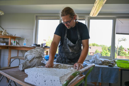 Į Panevėžį sugrįžo vienas įspūdingiausių ir jau tradicija tapusių renginių – tarptautinis keramikos simpoziumas, viliojantis menininkus į Aukštaitijos sostinę atvykti iš tolimiausių pasaulio kampelių. Šiemet į simpoziumą atrinkti aštuoni kūrėjai iš septynių šalių.