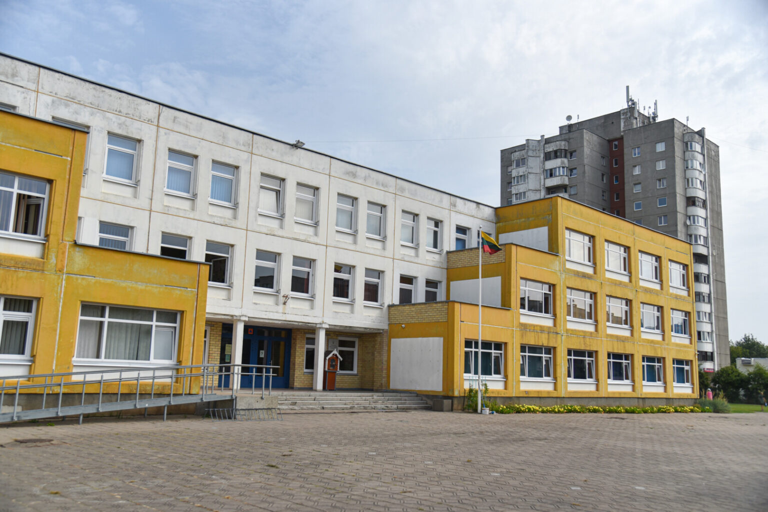 Pedagogams ir Švietimo, mokslo ir sporto ministerijai nepavykus susėsti prie derybų stalo, mokytojai jau šį penktadienį skelbia nebe įspėjamąjį, o tikrąjį streiką.