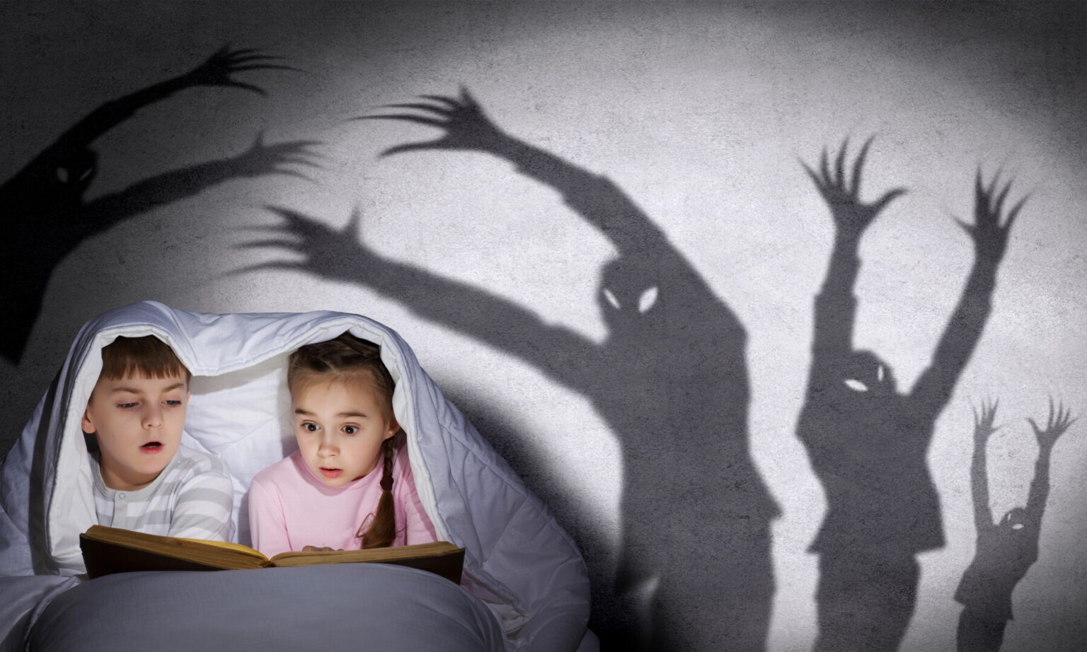 Sakoma, jog pasakos praturtina vaikų pasaulį, tačiau suaugę dažnas susigriebėme: kai kurios jų nedaug tesiskiria nuo dabar žiūrimų siaubo filmų.