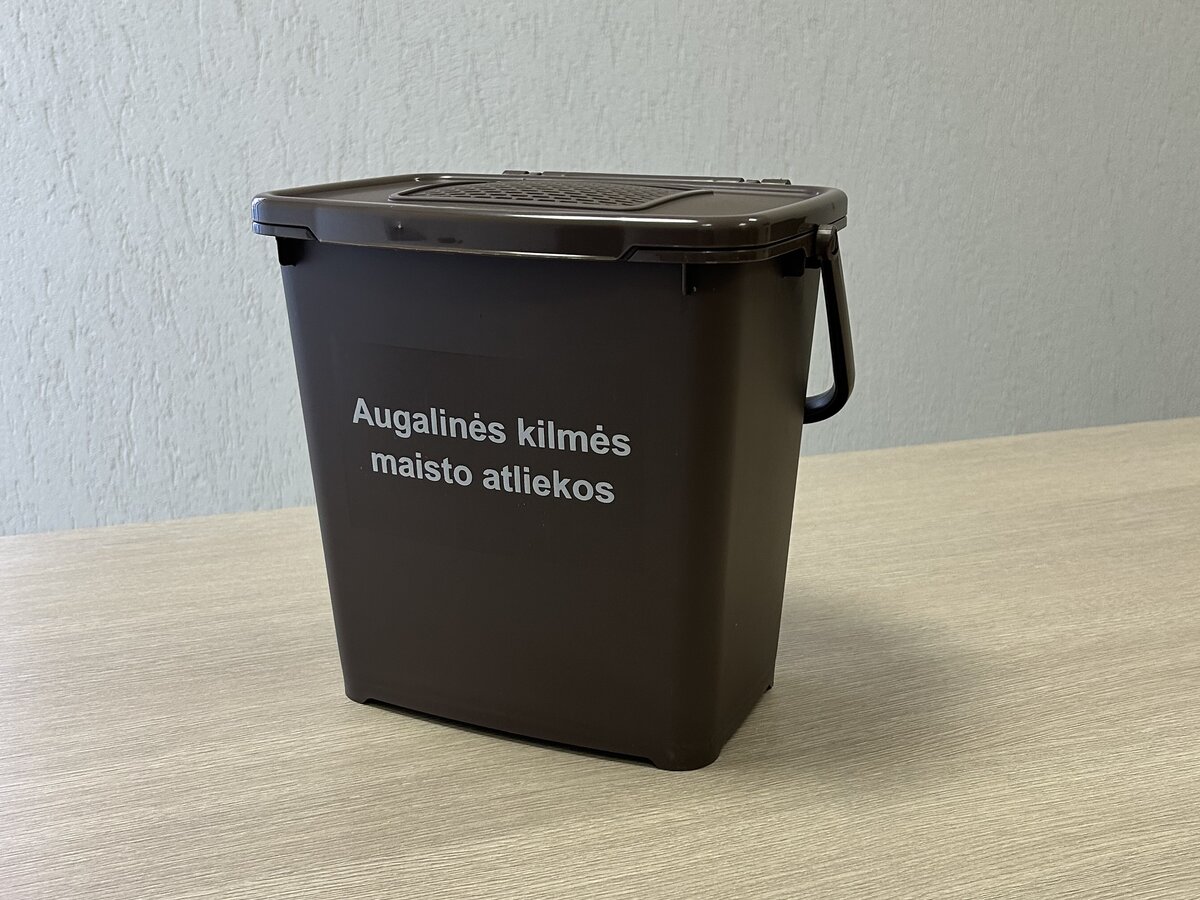 Regioniniame sąvartyne Dvarininkų kaime jau kitąmet atidarius maisto atliekų tvarkymo liniją, panevėžiečiams rengiamasi išdalyti 44 000 joms skirtų kibirėlių. ASOCIATYVI ARCHYVO nuotr.