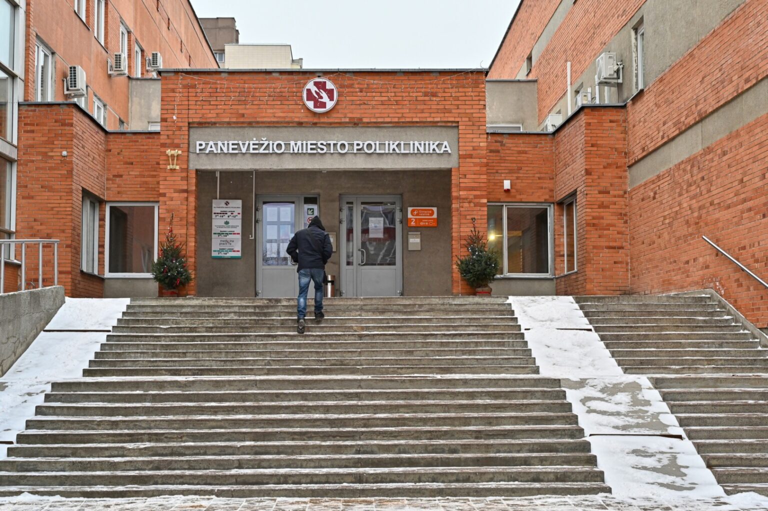 Sveikatos apsaugos ministerija eiles pas šeimos gydytojus bando trumpinti dalį jų krūvio perkeldama ant slaugytojų pečių.