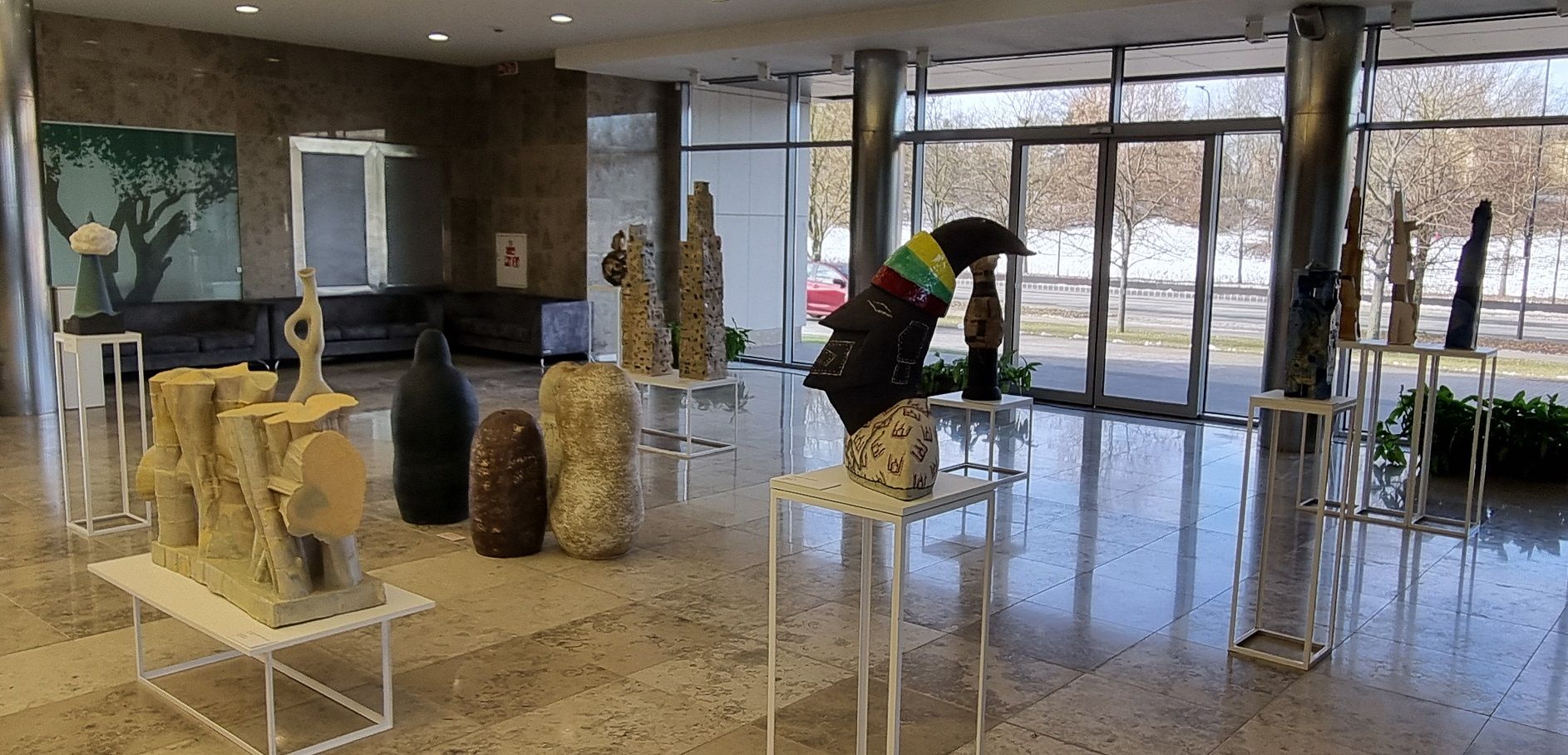 Panevėžio dailės galerijos keramikos lobyno paroda Seime. R. Kiaušo nuotr.