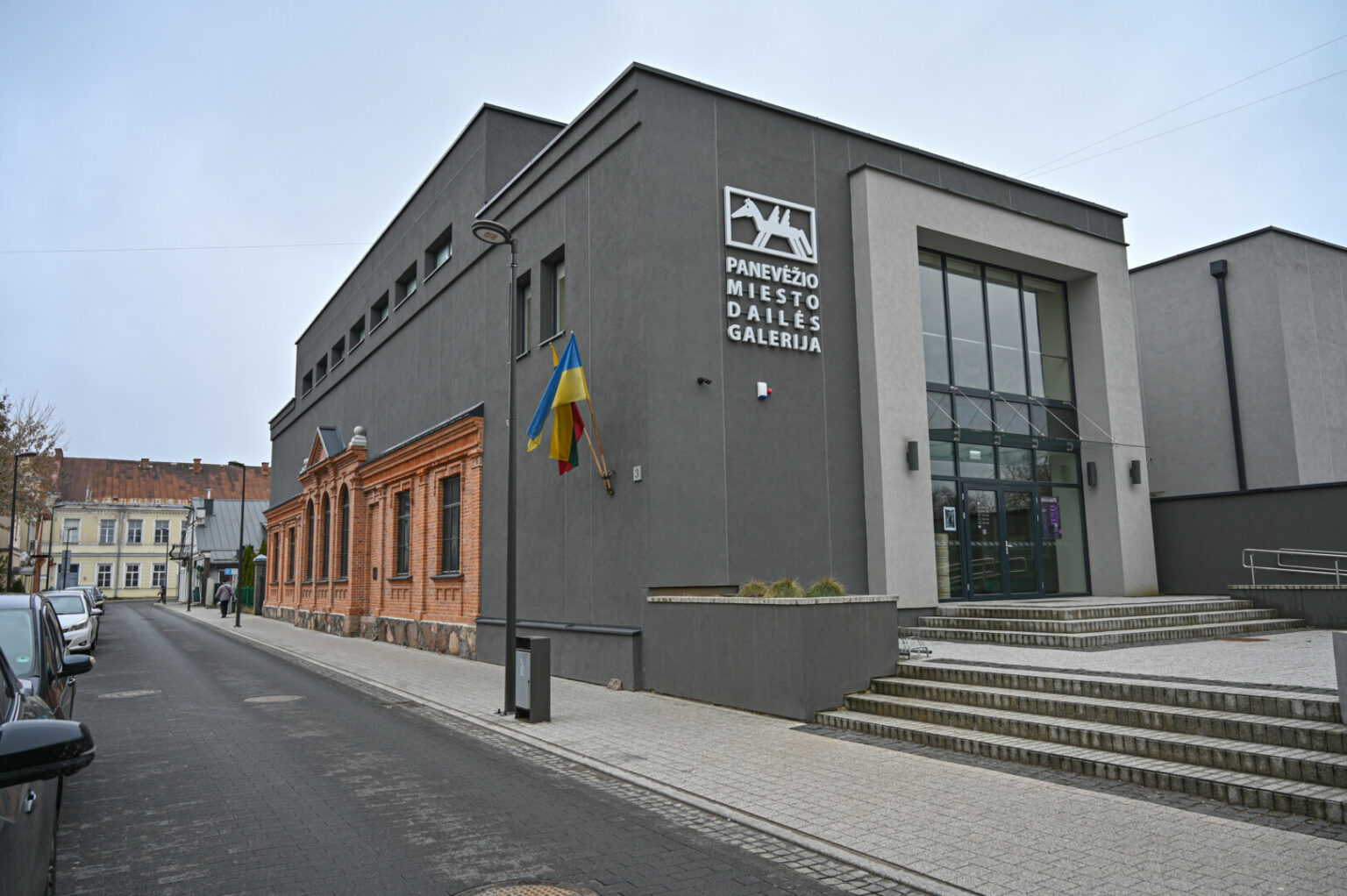 Panevėžyje kai kurios kultūros įstaigos imasi stumti grynuosius iš apyvartos.