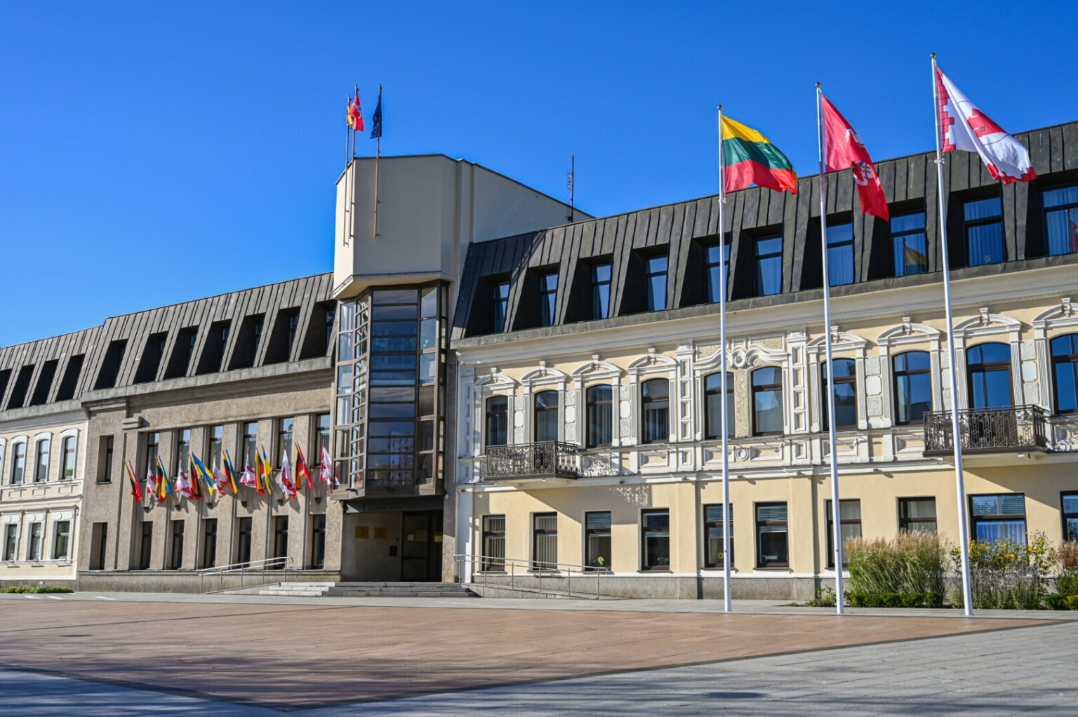 Panevėžyje apkaltinamąjį nuosprendį išgirdo keturiasdešimtmečiai sutuoktiniai, sukėlę šnipinėjimo skandalą Panevėžio miesto savivaldybėje.