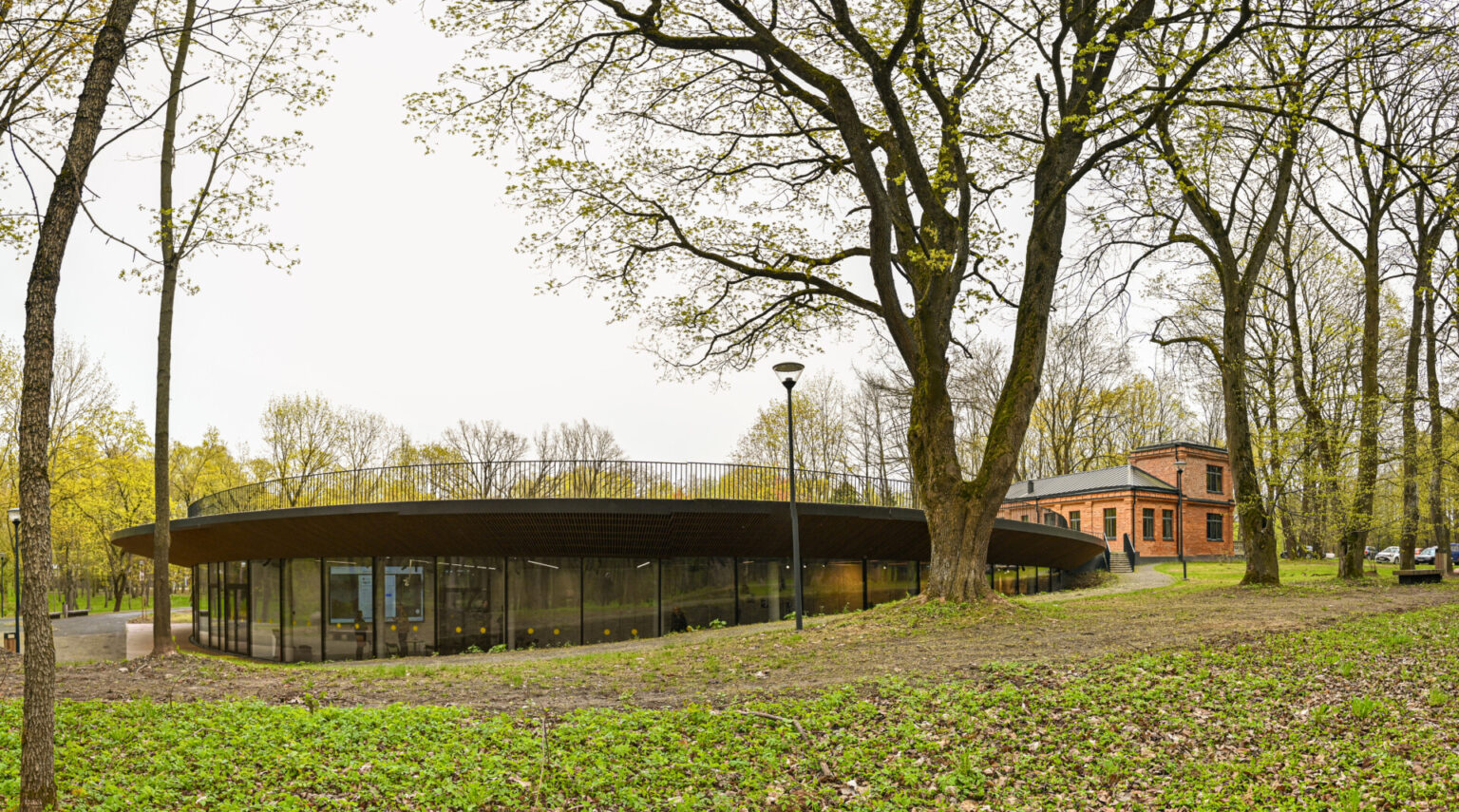 „Pragiedruliai“ nuplėšia apsaugos juostas