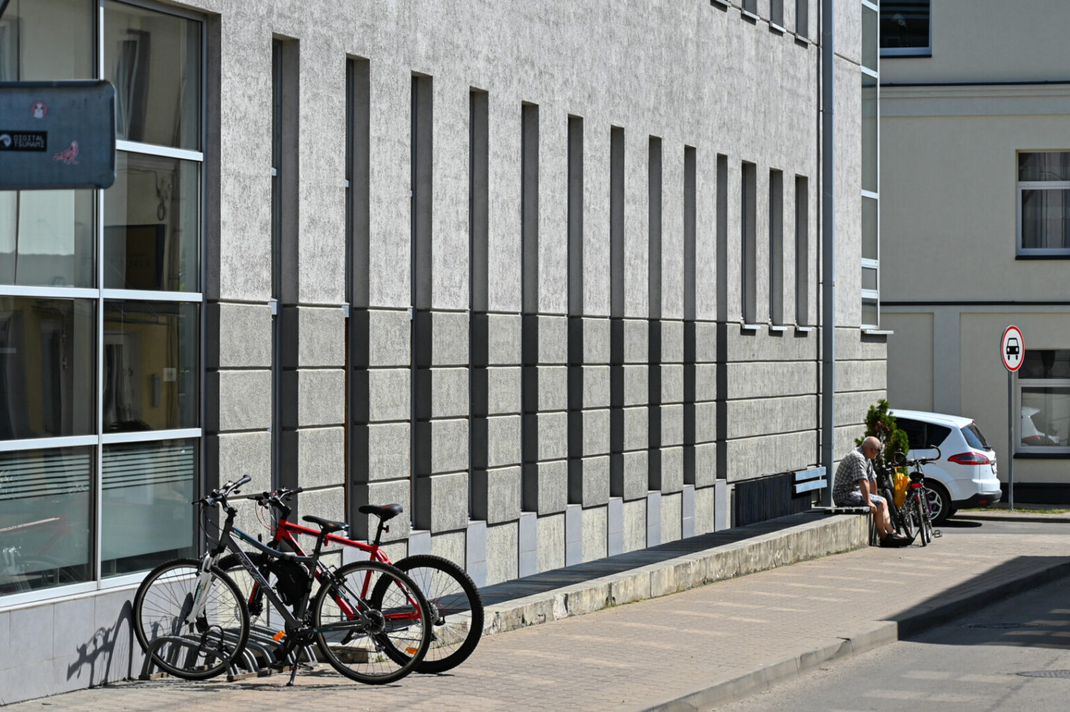 Miesto valdžia dedasi prie ambicingos iniciatyvos – kuo daugiau gyventojų paskatinti rinktis dviratę bemotorę transporto priemonę, o pati žada tokiam eismui pritaikyti kuo daugiau infrastruktūros.